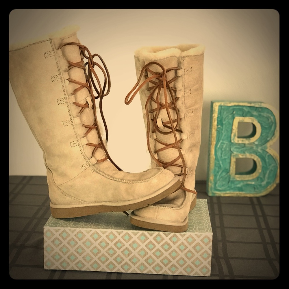 NWOT Tall cream lace-up uggs